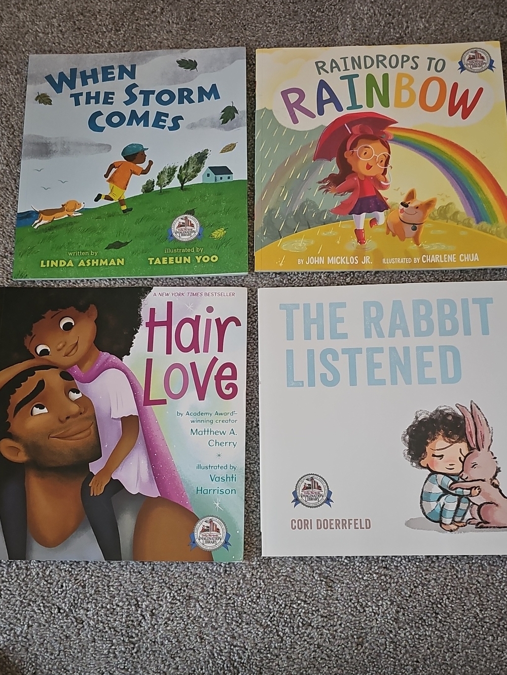 J3🔹️Children's Picture Book Set of 4 Multicolor